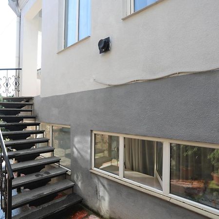 Aparthotel Rioni Kutaisi Ngoại thất bức ảnh