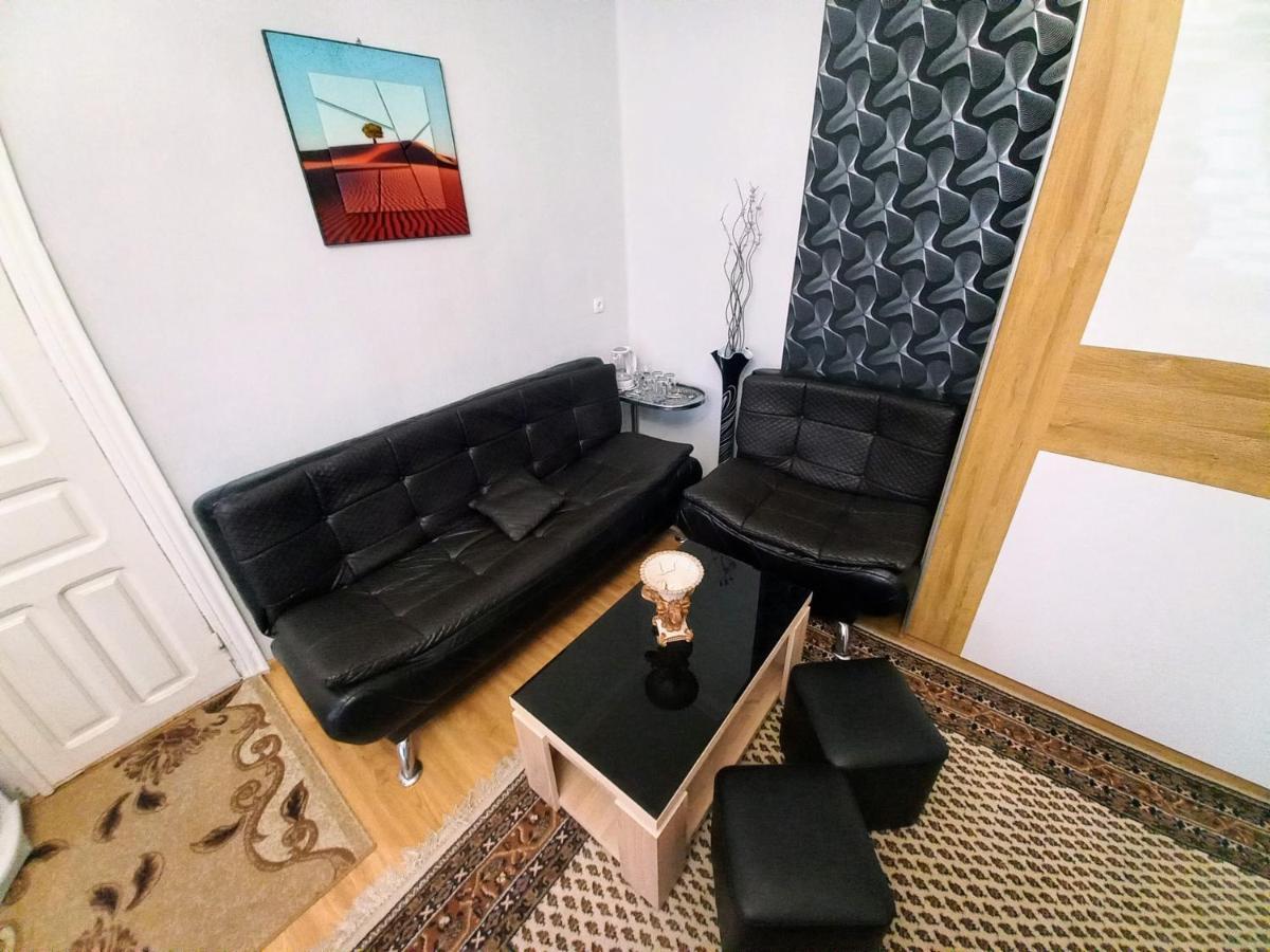 Aparthotel Rioni Kutaisi Ngoại thất bức ảnh