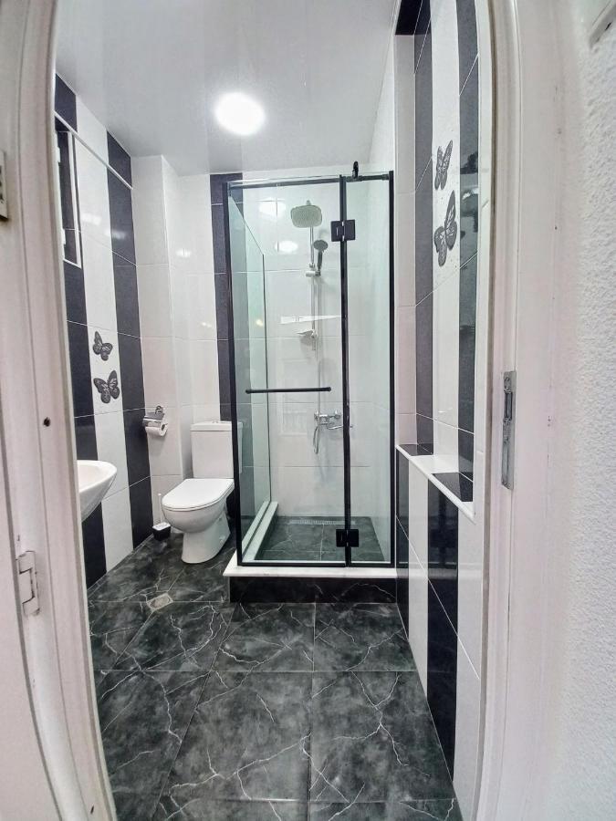 Aparthotel Rioni Kutaisi Ngoại thất bức ảnh