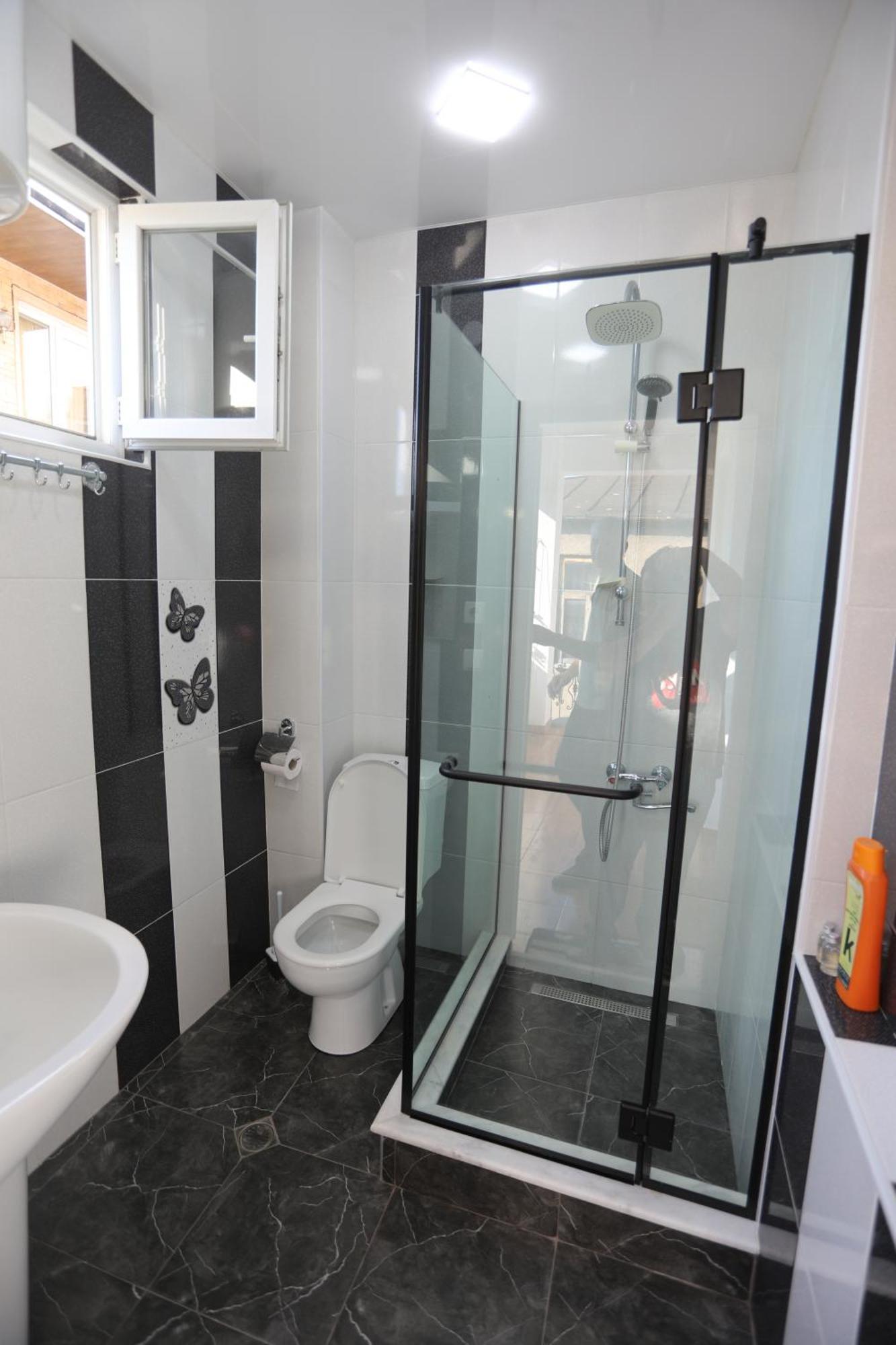 Aparthotel Rioni Kutaisi Ngoại thất bức ảnh