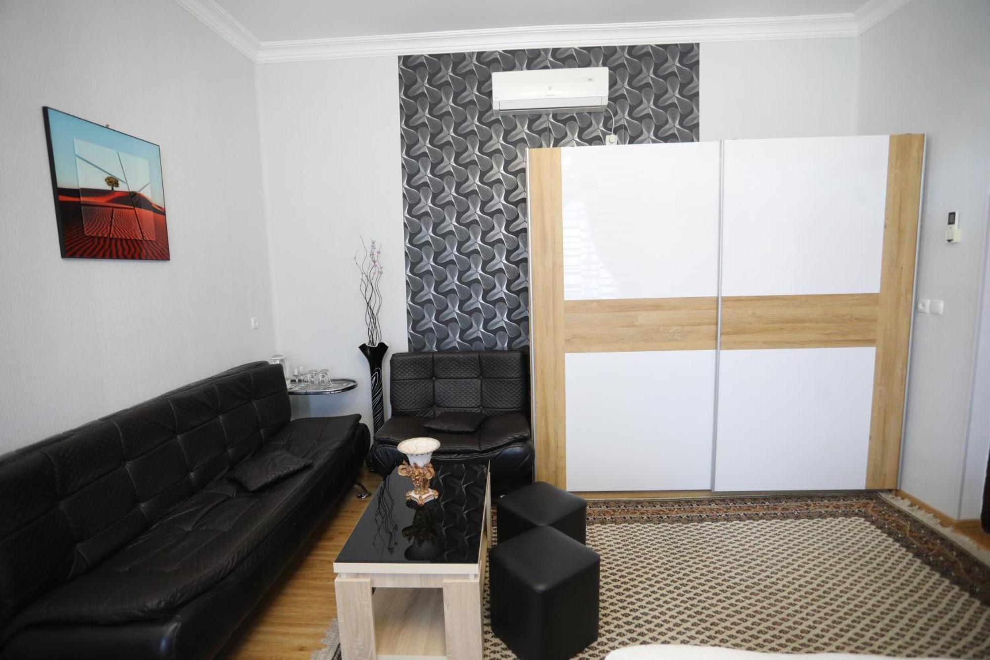 Aparthotel Rioni Kutaisi Ngoại thất bức ảnh